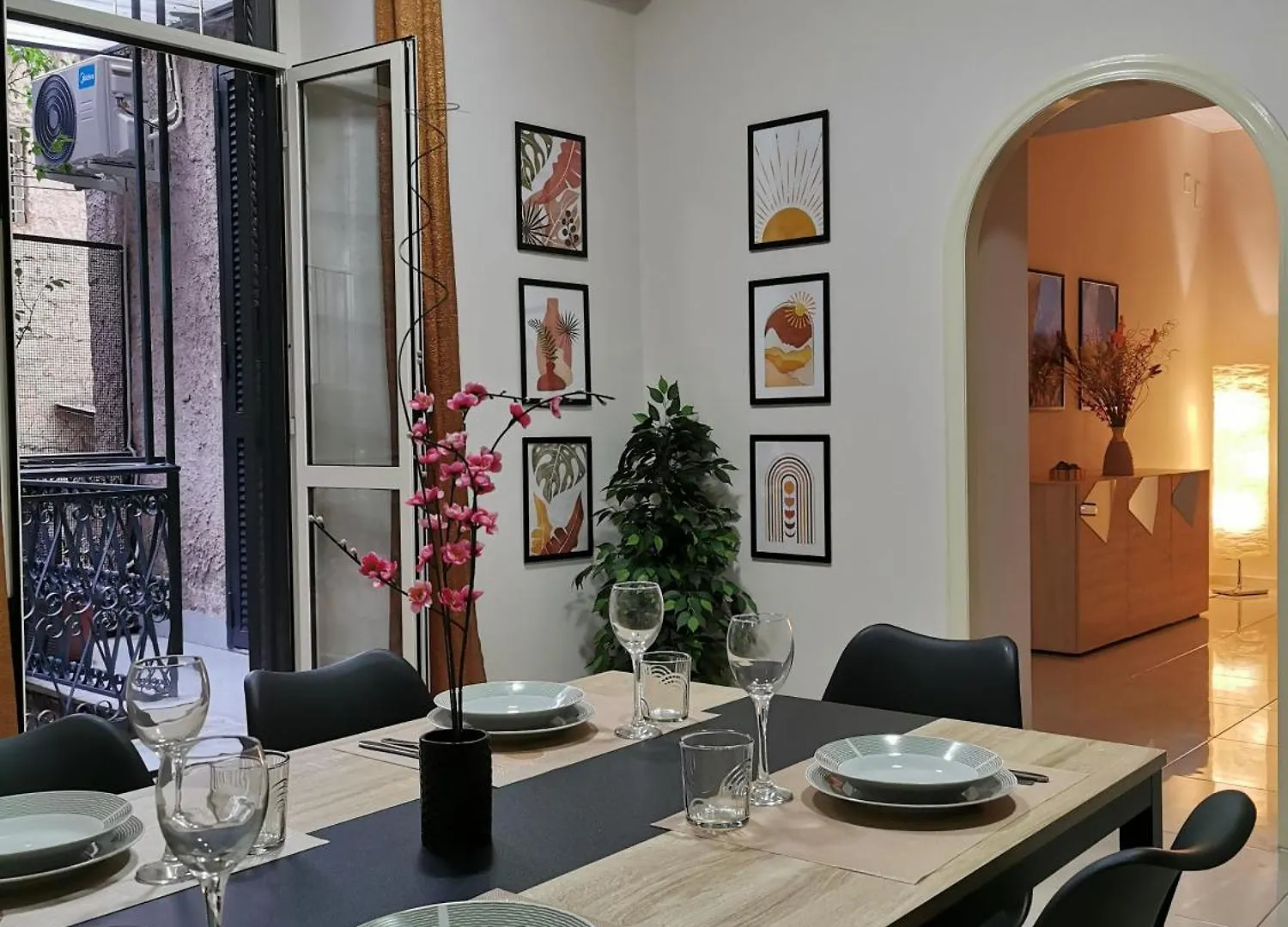 Roro'S Home - La Dimora Di Roro Naples Apartment